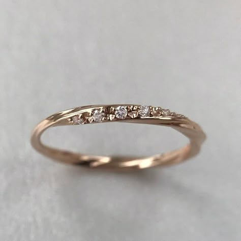 White Gold Stackable Rings, خواتم خطوبة, Delicate Stacking Rings, Band Diamond Ring, Wedding Band Women, Couples Ring Set, Curved Wedding Band, Unique Diamonds, Diamond Rings Bands