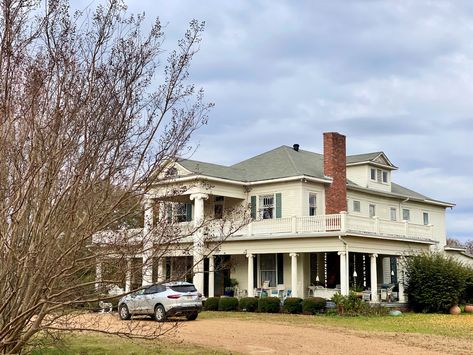 Delta One, Mississippi Blues, Fishing Clothing, Mississippi Delta, Cotton House, Famous Places, Beautiful Country, Fishing Outfits, Filming Locations