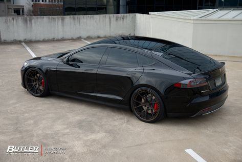 Blacked Out Cars, Niche Wheels, Jdm Wheels, Car Wheels Diy, Michelin Tires, Ford Mustang Car, Space X, Car Wheels Rims, Tesla Roadster