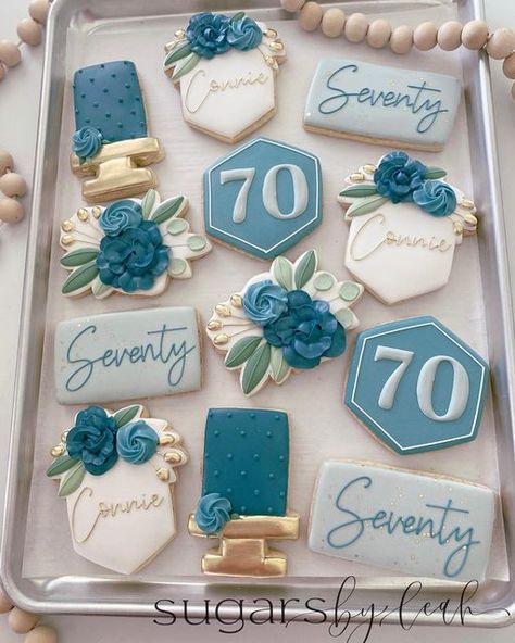 Leah Malvarose on Instagram: "Floral beauties 🥰 • • • #decoratedcookies #customcookies #cookiesofinstagram #sugarsbyleah" No Spread Sugar Cookie Recipe, 50th Anniversary Cookies, Anniversary Cookies, Cookies Decoradas, Royal Iced Cookies, Icing Techniques, Cookies Pastry, 70th Birthday Parties, 80th Birthday Party