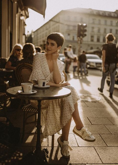 10 OF THE MOST FABULOUS CAFES IN PARIS | We Are Travel Girls What To Wear In Paris, Мотоциклы Cafe Racers, Parisian Lifestyle, Parisian Women, Photos Of Eyes, Paris Cafe, French Women, Portrait Poses, Photos Of Women