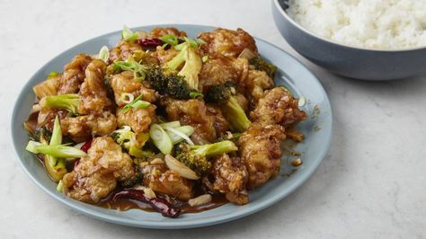 General Tso's Chicken with Jet Tila Jet Tila Recipes, General Tao Chicken, Chef Jet Tila, General Tso's Chicken Recipe, Jet Tila, General Tso's Chicken, Asian Meals, Tso Chicken, General Tso Chicken