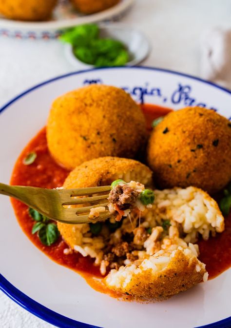 Best Sicilian Arancini Recipe (Italian Rice Balls) - CucinaByElena Sicilian Rice Balls Recipe, Rice Balls Italian, Arancini Recipe Italian, Italian Rice Balls, Arancini Recipe, Ragu Sauce, Italian Rice, Pizza Appetizers, Recipe Italian