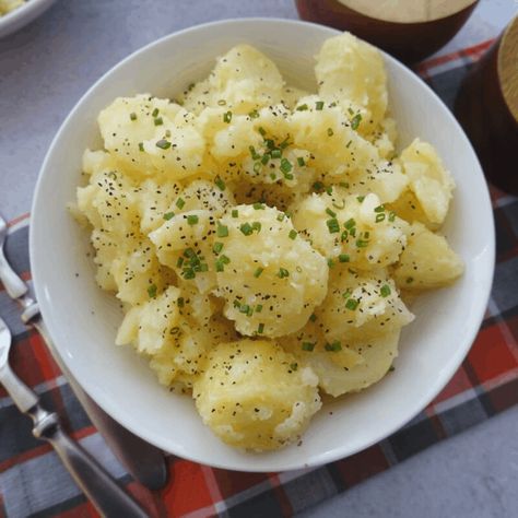 Yellow Potato Recipes, Starch Dishes, Buttered Potatoes Recipe, Buttered Potatoes, Quick Easy Side Dishes, Oven Roasted Potatoes Easy, Herb Butter Recipe, Parsley Recipes, Seasoned Butter