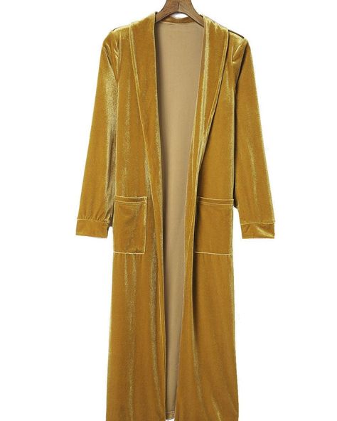 Long Velvet Open Duster This velvet duster is a versatile piece that can elevate any outfit. It features an open front design and long sleeves that add a touch of elegance and warmth. The side pockets are practical and stylish, perfect for storing your essentials Color: Red, Gold, Green Size: S, M, L, XL, 2XL Price: $39.99 https://klazzifashionboutique.com/products/red-velvet-open-front-pocketed-long-duster Klazzi Fashion Boutique 🌸 https://klazzifashionboutique.com/ Velvet Cardigan, Long Duster Cardigan, Long Duster, Duster Cardigan, Jumper Dress, Cardigan Coat, Look Chic, Long Cardigan, Blazers For Women