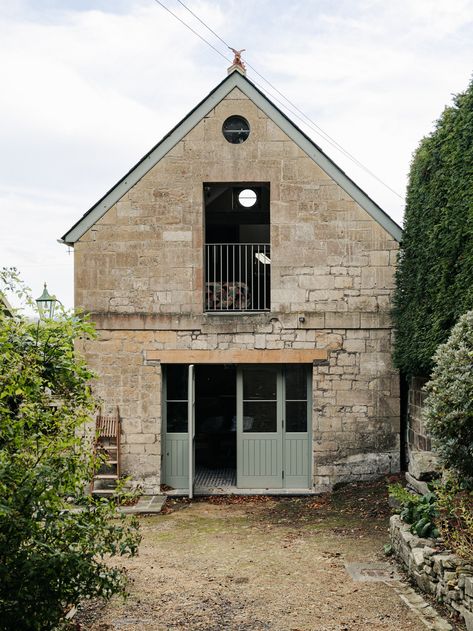 How Anna Haines transformed a run-down stable into a bijou guest wing House With Annexe, Stone Guest House, Coach House Conversion, Stables Conversion, Europe Farmhouse, Converted Stables, Small French House, Stone Barn Conversion, Renovated Barns