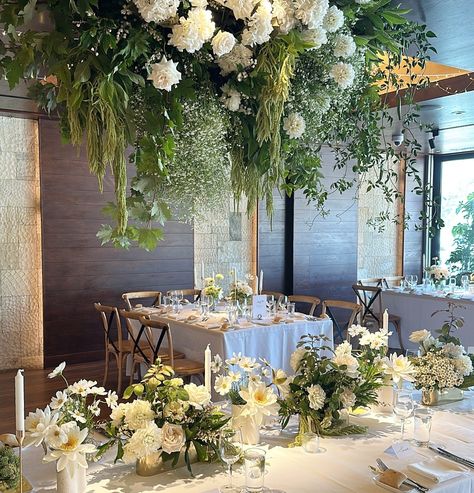 The best white water lilies I’ve ever seen, front and centre on the wedding party table at @zest_waterfront_venues 🤍✨ Water Lily Wedding, Lily Vase Centrepiece, Monet Water Lilies Wedding, Larkspur And Water Lily, Water Lily In Glass Vase, Wedding Water, Wedding Party Table, Lily Wedding, Water Wedding