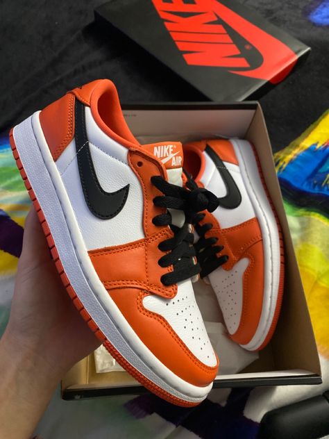 Jordan 1 Starfish Outfit, Starfish Jordan 1, Jordan 1 Low Starfish, Orange Jordans, Jordan Dior, Jordan Orange, Orange Jordan, Drip Fits, Nike Kicks