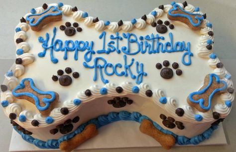 Dog Bone Cake, Dog Birthday Cake Recipe, Dog Cake Recipes, Puppy Cake, Dog Birthday Cake, Dog Bakery, Dog Cakes, Salty Cake, Birthday Cake Recipe