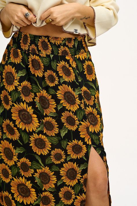 Sunflower Skirt Outfit, Sunflower Skirt, Cute Maxi Skirts, Lucy Yak, Lucy And Yak, Hair Socks, Dungarees Shorts, Sunflower Print, Midi Length Skirts