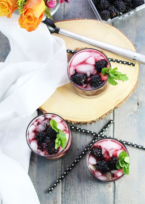 Blackberry Mint Julep | 3 Yummy Tummies Mint Juleps, Beverage Recipes, Crushed Ice, Mint Julep, Summer Treats, Fresh Mint, Kentucky Derby, Cocktail Recipes, Blackberry