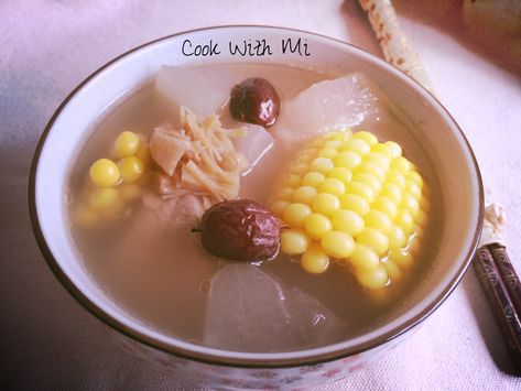 Winter Melon Sweet Corn with Dried Scallops Soup Winter Melon Soup, Battered Chicken, Hainan Chicken, Wet Market, Chinese Soup Recipes, Chicken Chop, Sweet Corn Soup, Dried Scallops, Hainanese Chicken