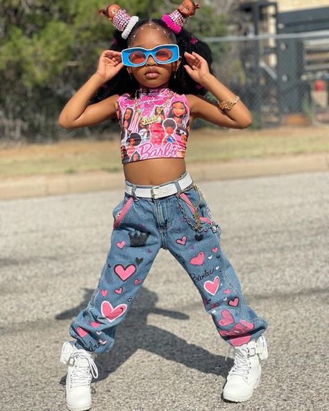 Barbie Outfits For Kids, Princess Paris, Kid Birthday Outfits, Black Kids Fashion, Plus Size Summer Fashion, Girls Birthday Party Decorations, Famous Kids, Birthday Ideas For Her, Early 2000s Fashion