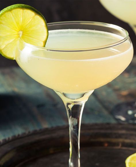 Popular Bar Drinks, Lime Daiquiri, Daiquiri Recipes, Frozen Daiquiri, Frozen Limeade, Daiquiri Recipe, Daiquiri Cocktail, Most Popular Cocktails, Lemonade Concentrate