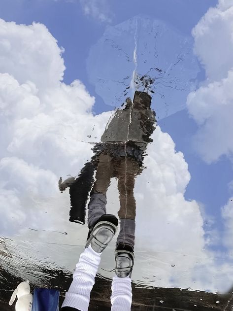 Water Reflection Illustration, Water Reflection Photography, Puddle Reflection, Rain Puddle, Reflection Drawing, Aesthetic Rain, Reflection Pictures, Rainy Day Aesthetic, Day Aesthetic