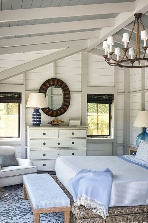 small-bedroom-ideas Shed Bedroom Ideas, Bedroom Ceilings, French Country Decorating Bedroom, Modern Bedroom Lighting, Custom Bedroom, Century Farmhouse, French Country Bedrooms, Small Bedroom Designs, Painted Chest