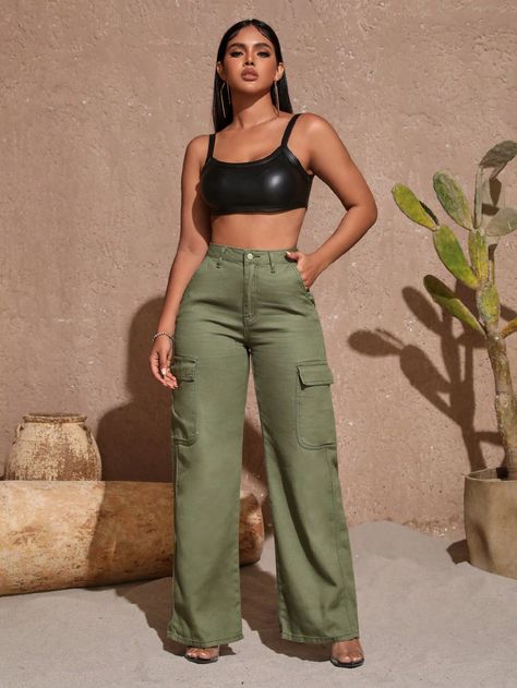 Verde militar  Collar  Mezclilla Liso Pierna recta Embellished No-Elástico Cargo Pants Outfit, Collared Greens, Jeans Cargo, Crop Top Outfits, Cargo Pants Women, Cargo Jeans, Pants Outfit, Flap Pocket, Army Green