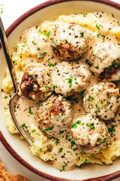 Gimme Some Oven Recipes, Cozy Meal Ideas, Baked Swedish Meatballs, Meatballs Swedish, Swedish Meat, Traditional Swedish Meatballs, Swedish Meatball Recipe, Slow Cooker Swedish Meatballs, Swedish Meatballs Recipe