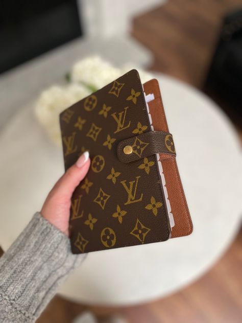 Lv Mm Agenda, Pr Job, Lv Agenda, Ring Planners, Planner Aesthetic, Planner Setup, Lv Fashion, Finance Plan, Organized Life