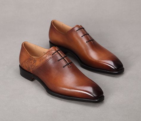 Posh Shoes, Berluti Shoes, Leather Formal Shoes, Mens Fashion Classic, Look Classy, Brogue Shoes, How To Make Shoes, How To Look Classy, Classic Man