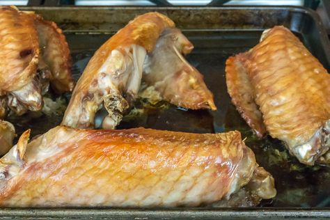 Turkey Gravy From Turkey Leg, Make Ahead Turkey Gravy Using Turkey Wings, Roasted Turkey Wings For Gravy, Turkey Stock For Gravy, Making Turkey Stock, Homemade Turkey Stock, Turkey Neck Gravy, Turkey Stock Recipe, Turkey Soup From Carcass