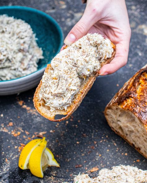 Smoked Mackerel Pate, Mob Kitchen, Mackerel Pate, Tuna Fish Recipes, Smoked Mackerel, Pate Recipes, Smoked Fish, Spread Recipes, Catering Food