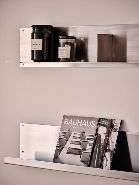 Chrome Shelf, Earthy Interior, Industrial Style Bedroom, Tom Sachs, Vintage Ikea, Hospital Clinic, Metal Bookshelf, Shelf Diy, Shelving Design