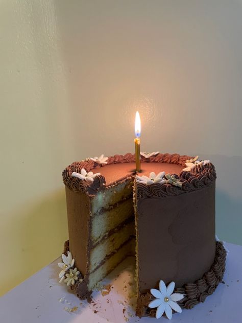 #birthday #cake #chocolate #chocolatecake #candles #minimalist #aesthetic #recipe Minimalist Chocolate Cake, Birthday Cake Chocolate Decoration Ideas, Candles Minimalist, 17 Birthday Cake, Chocolate Truffle Cake, Cake Aesthetic, 18th Birthday Cake, Birthday Chocolates, Dark Chocolate Cakes