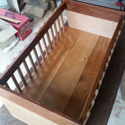 Diy Bassinet Ideas, Baby Bassinet Ideas, Diy Baby Bassinet, Bassinet Diy, Diy Bassinet, Baby Boy Bassinet, Bassinet Ideas, Wooden Bassinet, Baby Basinets