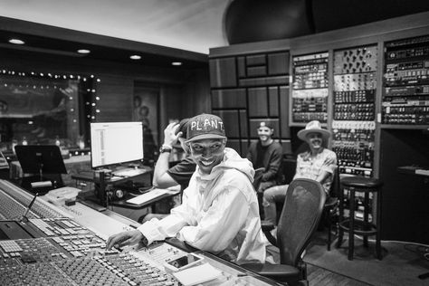 Pharrell In The Studio, Pharrell Studio, Rap Studio Aesthetic, Studio Session Aesthetic, Music Studio Photoshoot, Duke Deuce, Rap Studio, Jenna Wortham, Music Studio Aesthetic