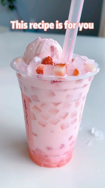 Mr Shi And Mr He, Ms She Mr He, Ms Shi And Mr He Recipes, Boba With Cornstarch, Mr He And Mrs Shi Cooking, Cornstarch Boba, Boba Desserts, Strawberry Boba, Milk Jelly