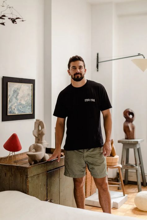 Jonny Ribeiro’s Apartment if Full of Funky Secondhand Finds and Vintage Furniture | Architectural Digest Men’s Apartment, Architectural Digest Bathroom, Guy Apartment, Interior Design For Men, Mercer House, Antique Dry Sink, Bent Plywood Chair, Masculine Interior, Men Apartment