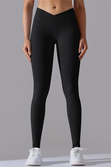 $8.12 Black Solid Color Seamless V-Waistband Sports Leggings Wholesale Black Solid Color, Sport Tights, Black Seamless, Legging Sport, Solid Leggings, Tag Print, Workout Attire, White Leggings, Performance Leggings