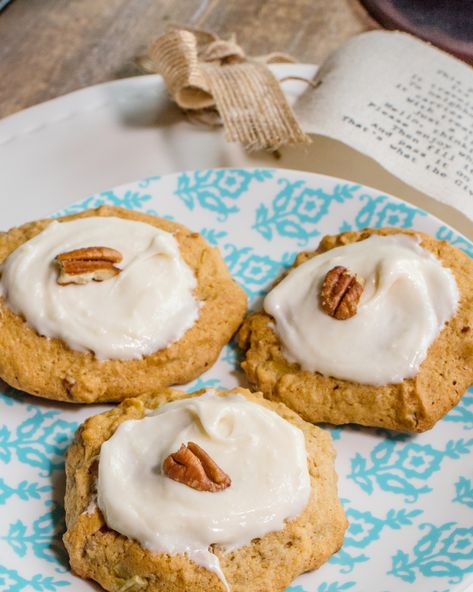 Hummingbird Cake Cookies, Humming Bird Cookies, Hummingbird Cookies, Bird Cookies, Hummingbird Cake, Cookie Brownie Bars, Crushed Pineapple, Cookie Crumbs, Brownie Cookies