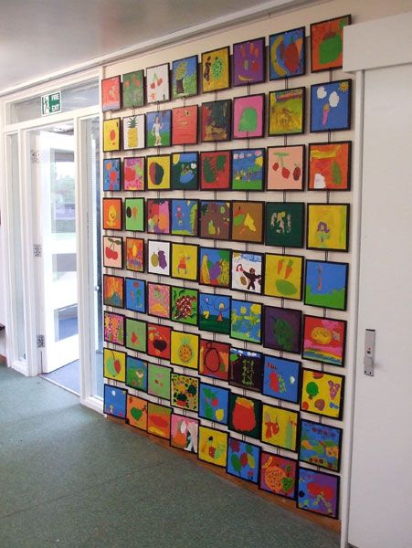 Primary Schools Arts Education Projects | No Added Sugar Classroom Art Gallery, Art Gallery Classroom Display, Art Show Preschool, Students Art Work Display, Elementary School Art Show Display Ideas, Primary School Art Exhibition, Art Education Projects, Primary School Art, Elementary School Art