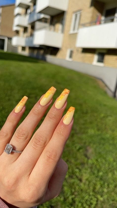 Pastel Yellow And Orange Nails, Marble Yellow Nails, Yellow Marble Nails Acrylic, Teal And Yellow Nails, Fall Yellow Nails, Yellow Marble Nails, Yellow Orange Nails, Orange Marble Nails, Yellow And Orange Nails