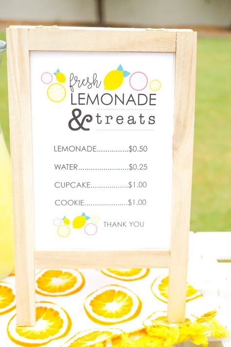 DIY Wood Crate Lemonade Stand | Make & Do Studio Lemon Ade Stand, Lemonade Stand Shirt Ideas, Kids Lemonade Stand Diy, Lemonade Stand Names Ideas, Fancy Lemonade Stand, Lemonade Stand Farmers Market, Lemonade Stand Price List, Diy Lemonade Stand Cardboard, Lemonade Stand Menu Ideas