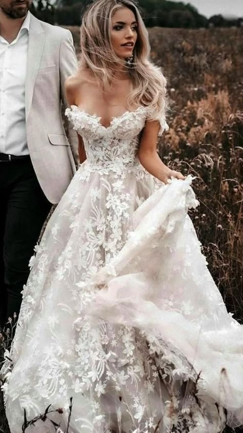 Fairy Tale Wedding Dress, Wedding Dress Guide, Cute Wedding Dress, Country Wedding Dresses, Ball Gowns Evening, Princess Wedding Dresses, Ball Gowns Prom, Black Wedding Dresses, Princess Wedding