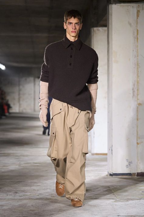 Dries Van Noten Fall 2024 Menswear Fashion Show | Vogue Vintage Military Uniforms, Dries Van Noten Menswear, Leather T Shirt, 2024 Menswear, Evening Suit, Tailored Coat, Leather Outerwear, Aviator Jackets, Classic Coats