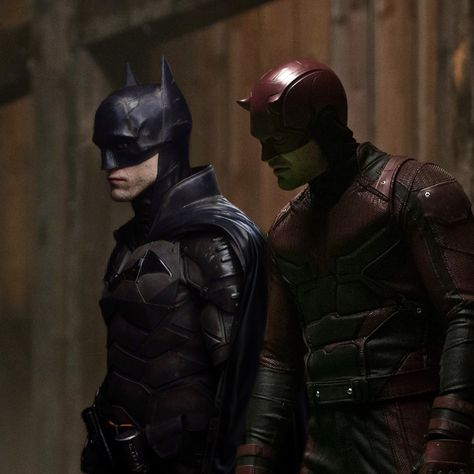 Batman Matt Reeves, Batman And Daredevil, Daredevil Comic Pfp, Daredevil Batman, Daredevil And Punisher, Daredevil Icon, Daredevil Wallpaper, Batman Shadow, John Bernthal