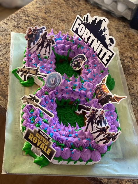 8 Pull Apart Cupcake Cake, Fortnite Cupcakes, Cupcake Pull Apart, Fortnite Birthday Cake, Pull Apart Cupcake, Pull Apart Cupcake Cake, Cake Pulls, Fortnite Birthday, Pull Apart Cupcakes