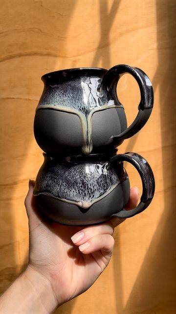 Clay Plant Road Pottery on Instagram: "Halloween Restock 9/29 at 8pm est, mark your calendars! ✨🔮☕️ More info coming soon, but we can for sure say we will have witches’ brew, weeping witch, and Ursula’s garden mugs available online for the Halloween restock 🎃" Halloween Pottery Ideas, Witch Pottery, Gothic Pottery, Witch Mugs, Crazy Ceramics, Funky Pottery, Halloween Ceramics, Pottery Halloween, Halloween Pottery