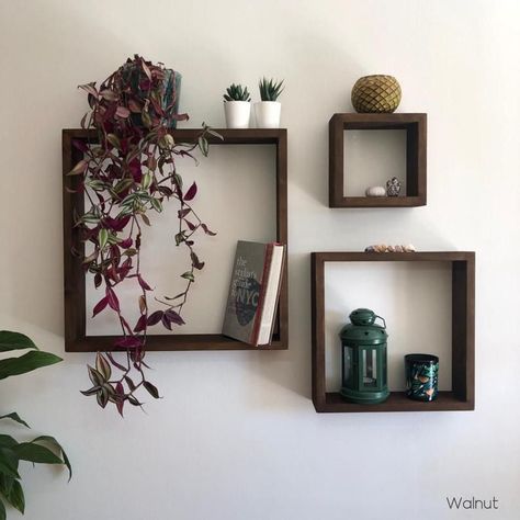 Shelves that are mounted on the wall and designed specifically to hold small pots or containers. Floating Cube Shelves, Square Floating Shelves, Cube Wall Shelf, Shelf Above Bed, Etagere Cube, Wall Cubes, Indoor Plant Wall, Square Shelf, Floating Shelf Decor