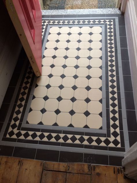 Victorian Hall Tiles Hallways, Small Tiled Entryway, Vestibule Tiles Entrance, Victorian Floors Wood, Victorian Vestibule Ideas, Vestibule Flooring Ideas, Victorian Tiled Bathroom, Victorian Wall Tiles, Mosaic Tile Entryway Floors