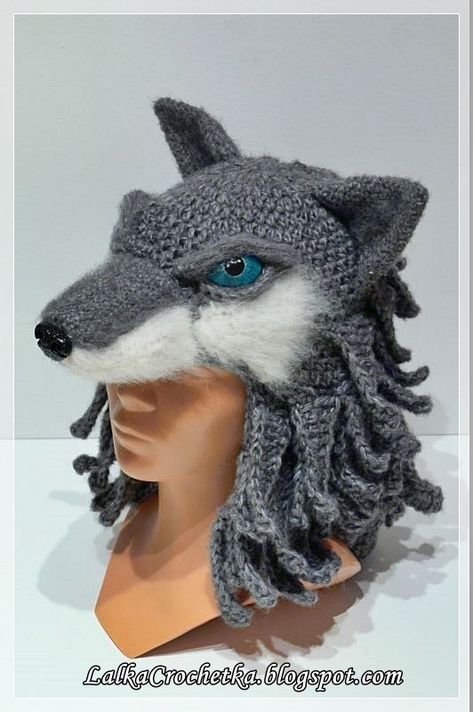 http://lalkacrochetka.blogspot.com/2017/01/wolf-hat-wilcza-czapka.html Crochet Wolf, Wolf Hat, Crochet Character Hats, Crochet Animal Hats, Crochet Costumes, Hat Patterns Free, Crocheted Hat, Crochet Cap, Halloween Hats