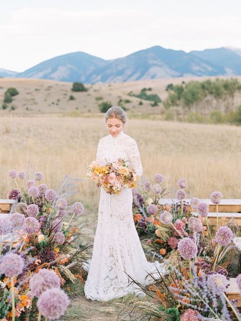 Wedding Altars, Montana Wedding Ideas, Montana Wedding, Outdoor Wedding Ceremony Aisle, Flowers Ideas, Ceremony Aisle, Wedding Ceremony Flowers, Ceremony Inspiration, Wildflower Wedding