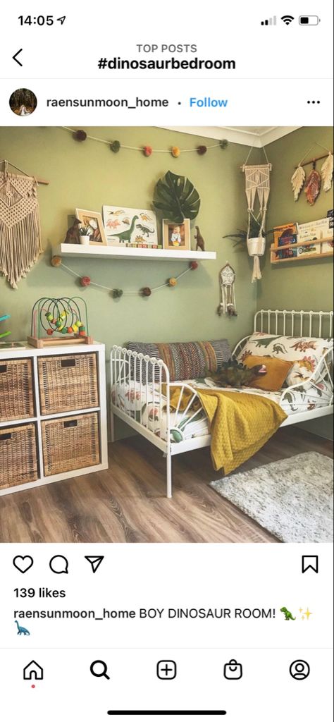 Dinosaur Bedroom Paint Ideas, Dinosaur Shared Bedroom, Small Dinosaur Bedroom Ideas, Kids Green Bedroom Ideas, Dinosaur Boys Room Ideas, Dino Decor Bedroom, Dinasour Bedroom Decor, Dinasour Bedroom Ideas Toddler, Little Boys Dinosaur Bedroom