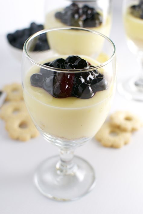 Lemon Pudding with Blueberries Lime Pudding, Bakery Style Chocolate Chip Cookies, Emeril Lagasse Recipes, Blueberry Pudding, Lemon Curd Tart, Pudding Dessert, Blueberry Sauce, Lemon Pudding, Frosé