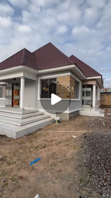 Kenyan House Designs, House Designs Exterior Simple, Modern Bungalow House Design Dream Homes, Two Bedrooms House Design, Bungalow House Design Interiors, Roof Styles Design, Nigerian House Design, Africa House Design, Modern Small House Design Simple