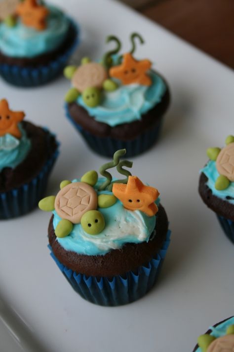 Inch High Sea Scape Cakes Sea Turtle Cupcakes, Sea Turtle Cake, Turtle Cupcakes, Turtle Baby, Sea Scape, Turtle Cake, Ricotta Cake, Beach Cakes, Animal Cupcakes